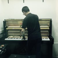 湿気大敵！ピアノ調律中！