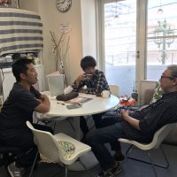 昼下がりの男達